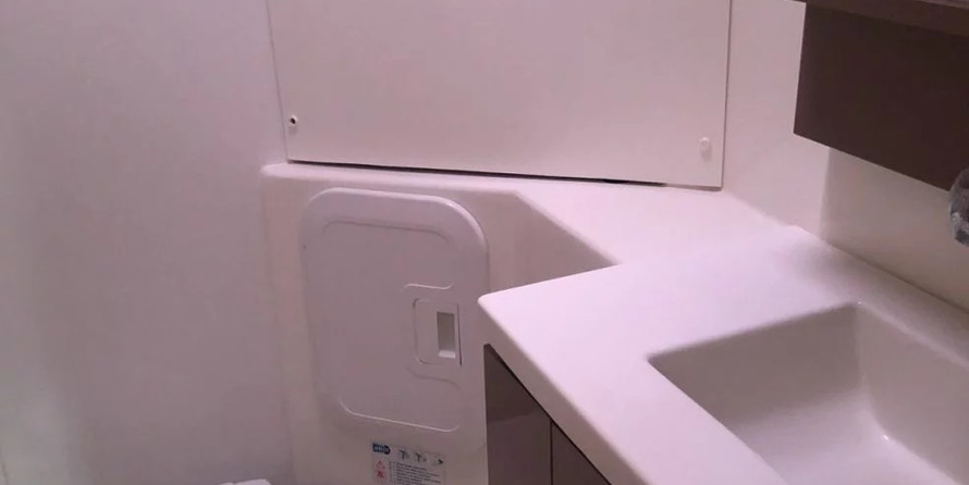 Fountaine Pajot Lucia 40