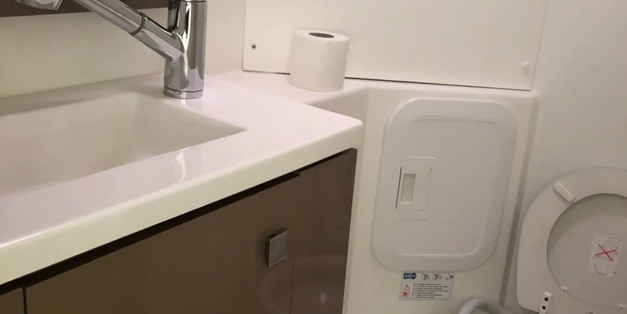 Fountaine Pajot Lucia 40