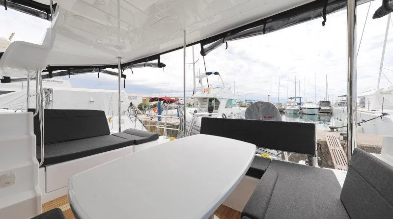 Lagoon 450