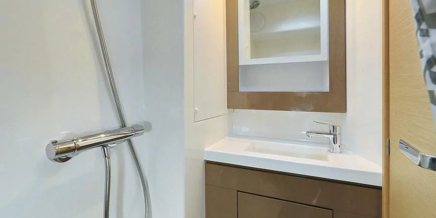 Fountaine Pajot Saona 47