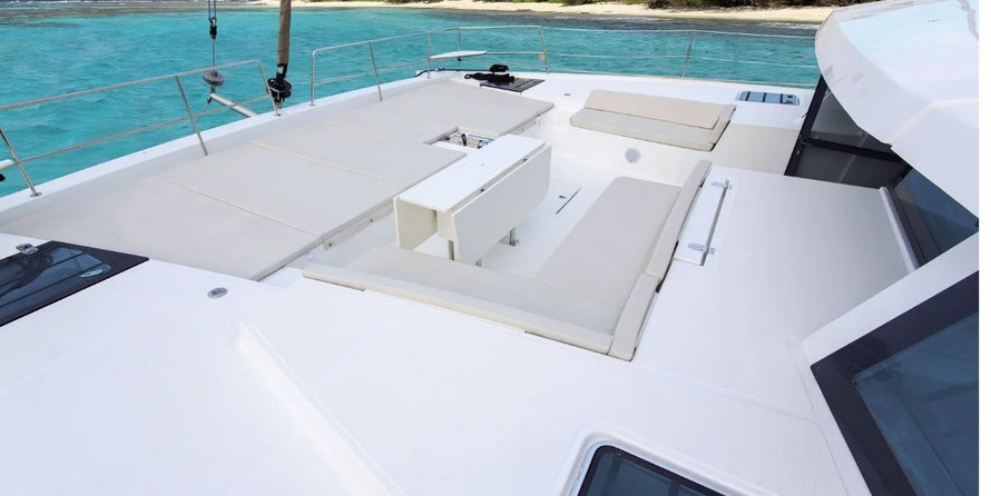 Bali 5.4 - 6 + 2 cab.