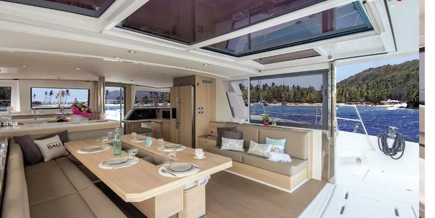 Bali 5.4 - 6 + 2 cab.