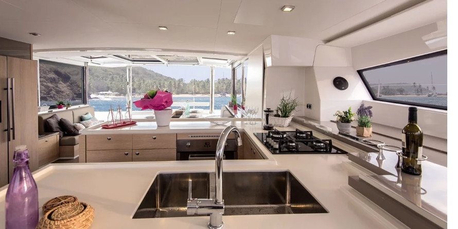 Bali 5.4 - 6 + 2 cab.