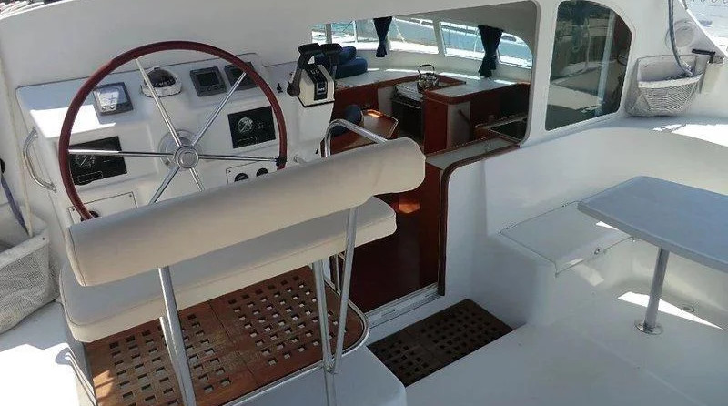 Lagoon 410