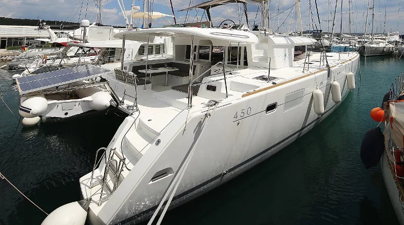 Lagoon 450 F