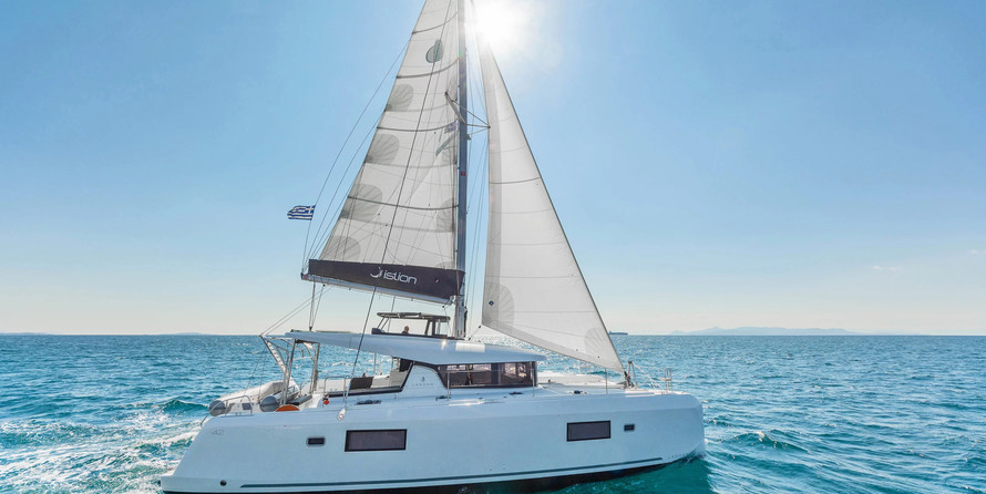 Lagoon 42 AC &amp; GEN