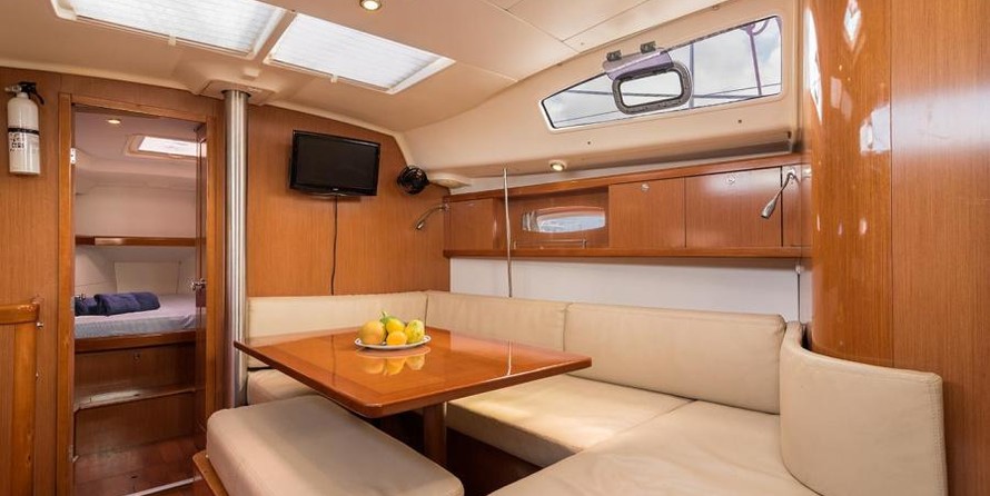 Beneteau Oceanis 413