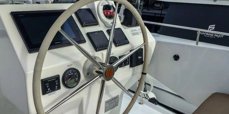 Fountaine Pajot Astréa 42