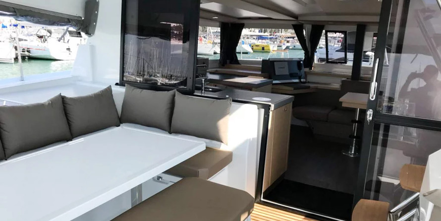 Fountaine Pajot Astréa 42