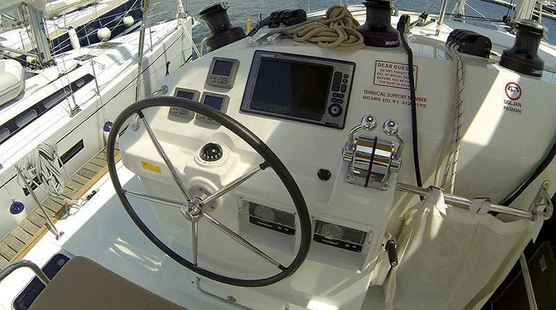 Lagoon 400 - 4 + 2 cab.