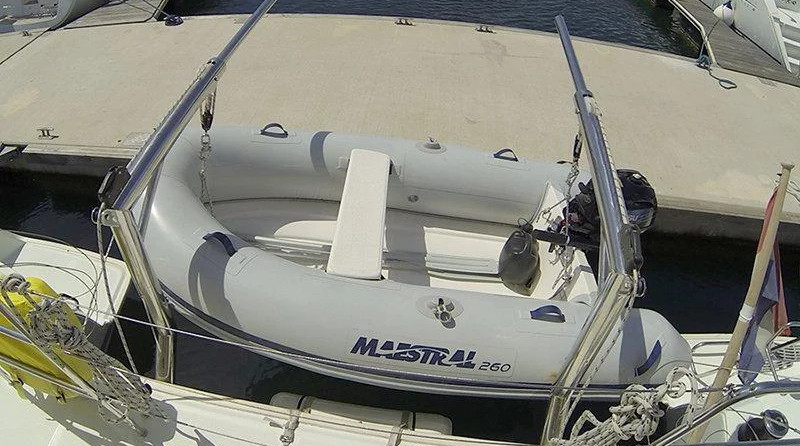 Lagoon 400 - 4 + 2 cab.