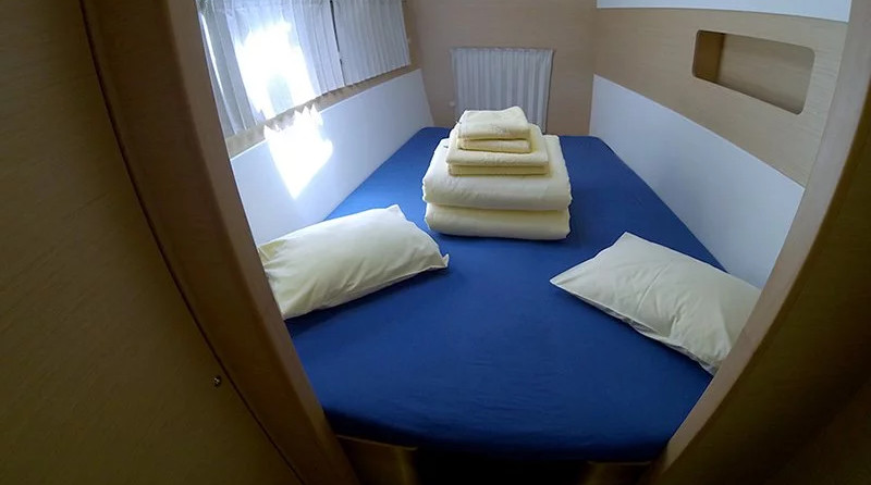 Lagoon 400 - 4 + 2 cab.