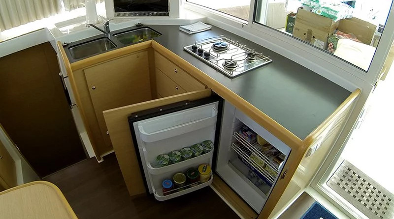 Lagoon 400 - 4 + 2 cab.