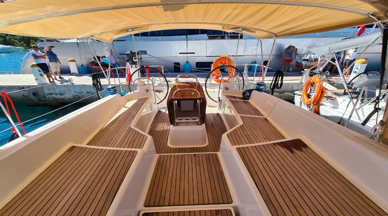 Jeanneau 53