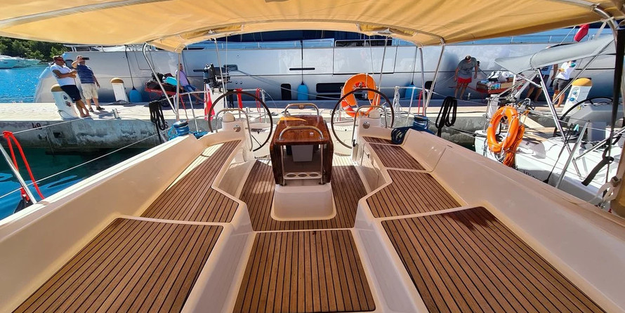 Jeanneau 53 - 4 + 1 cab.