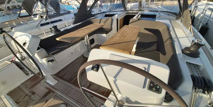 Hanse 508