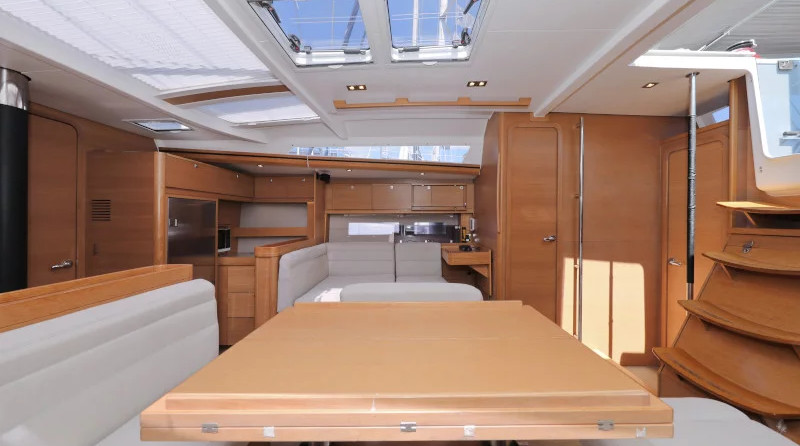 Dufour 560
