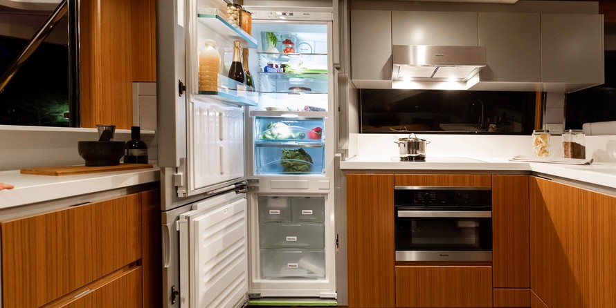 OceanClass 68 fly Hybrid