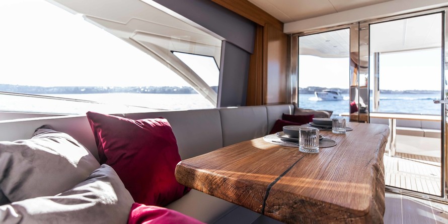 OceanClass 68 fly Hybrid