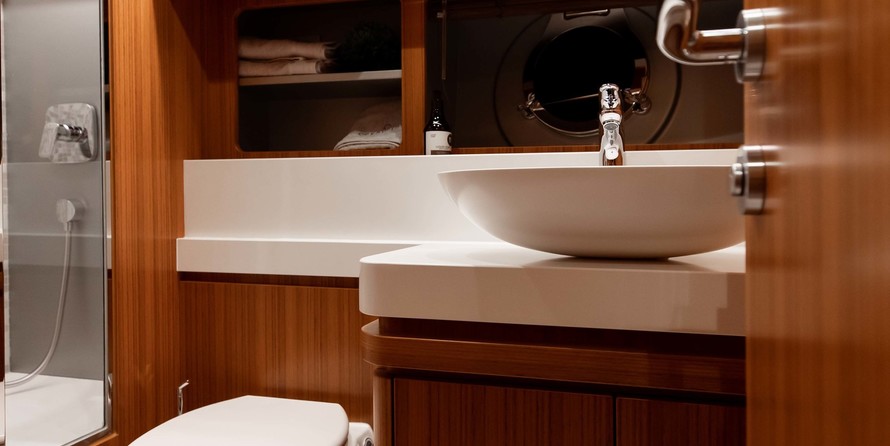 OceanClass 68 fly Hybrid