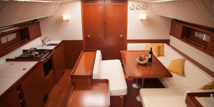 Beneteau Oceanis 50 Family