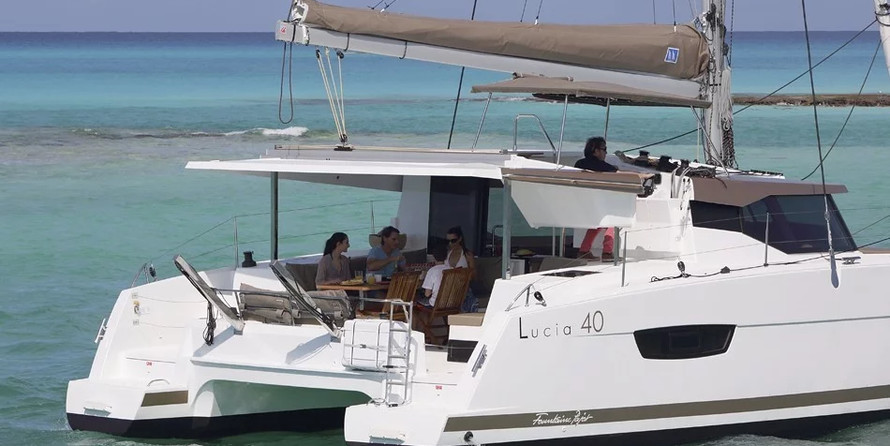 Fountaine Pajot Lucia 40