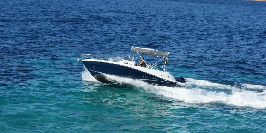 Glastron GT 225