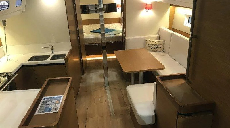 Jeanneau Sun Odyssey 440