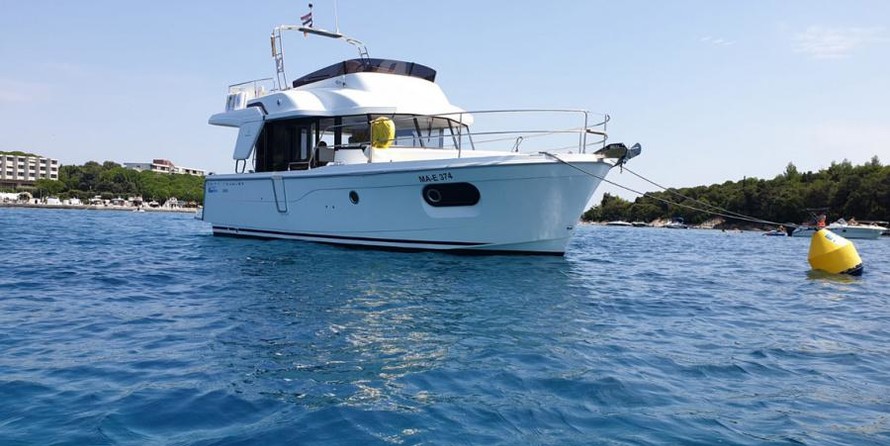 Beneteau Swift Trawler 35