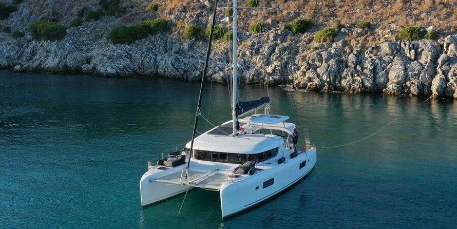 Lagoon 42