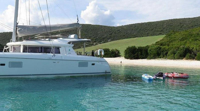 Lagoon 421