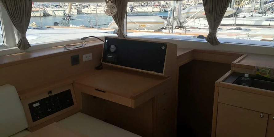 Lagoon 400 S2