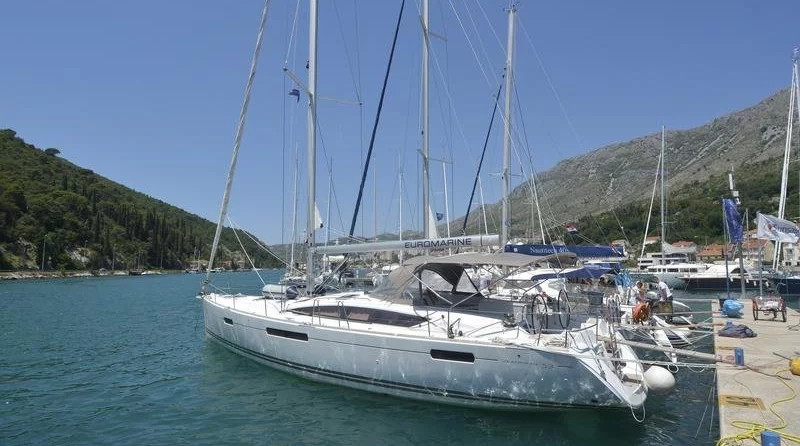 Jeanneau 53 - 5 cab.