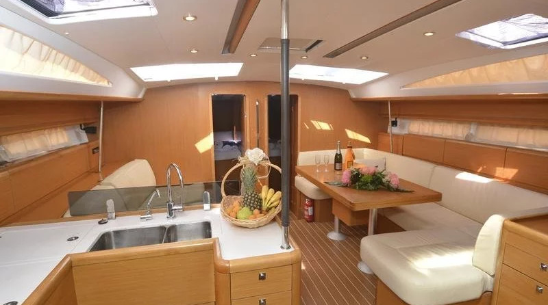 Jeanneau 53 - 5 cab.