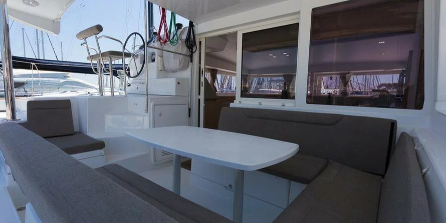 Lagoon 400 S2