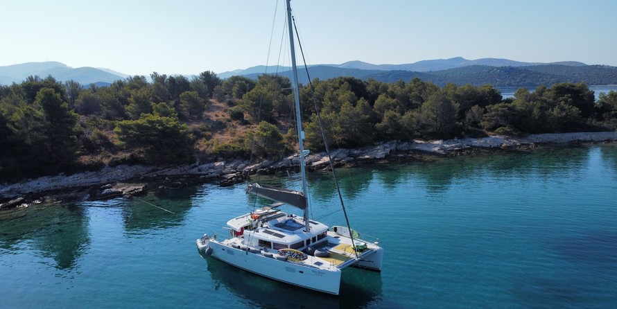 Lagoon 450 F
