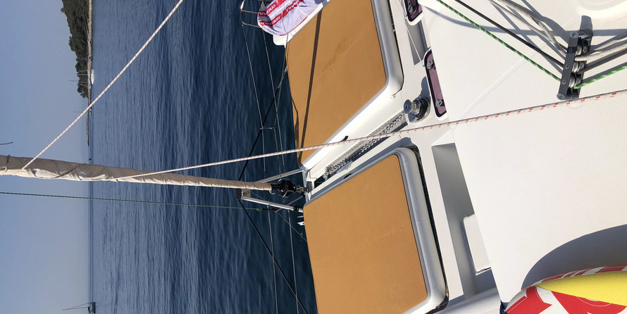 Lagoon 450 F
