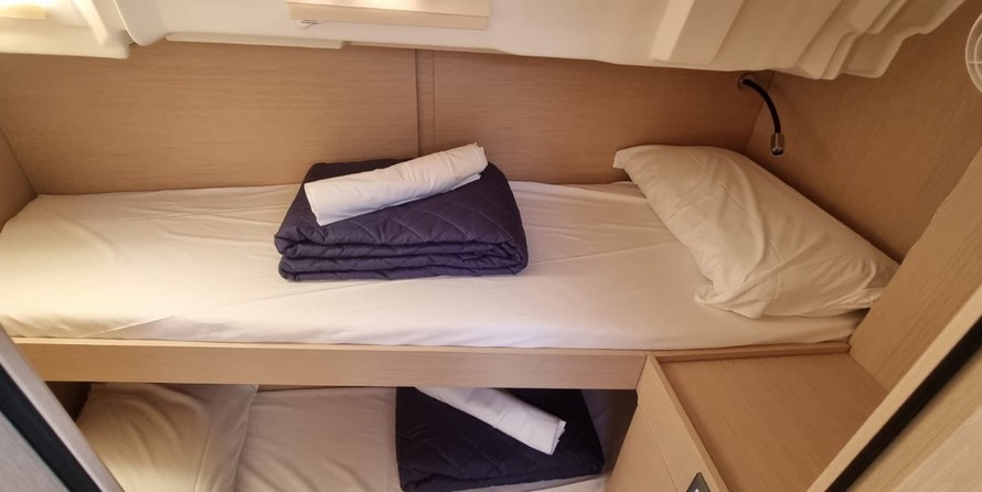 Beneteau Oceanis 46.1