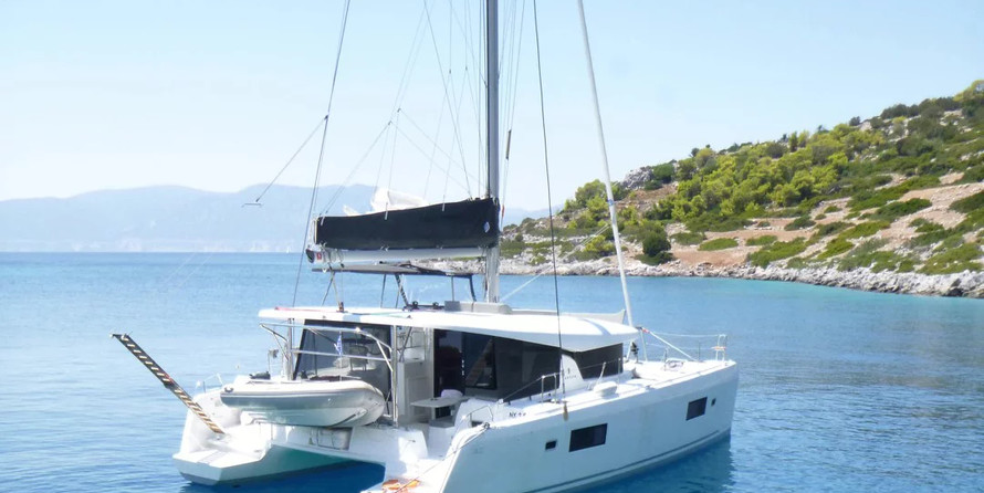 Lagoon 42