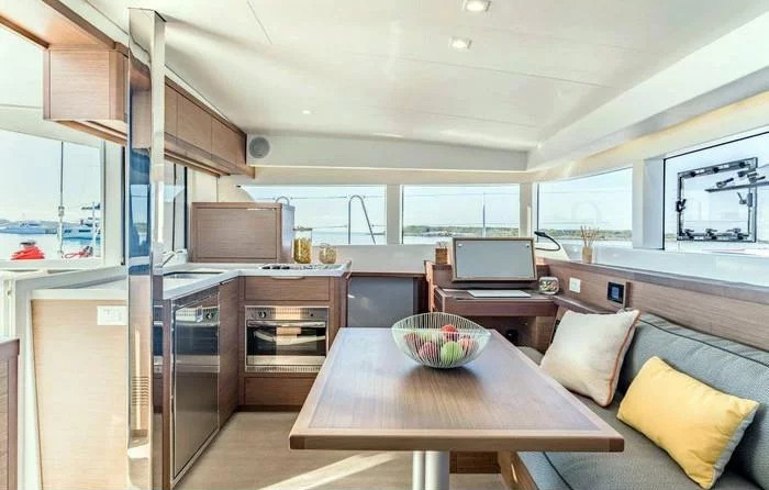 Lagoon 40