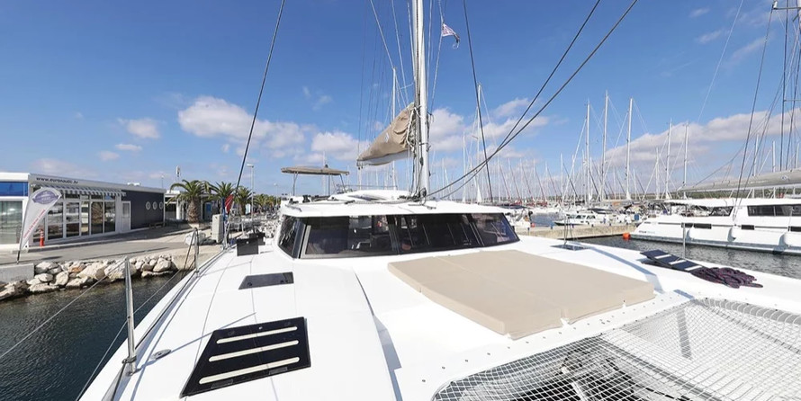 Fountaine Pajot Saona 47