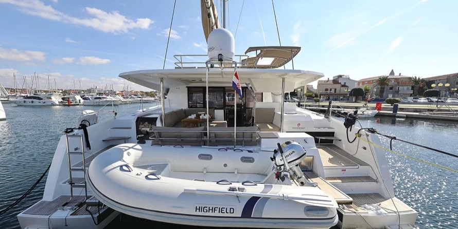 Fountaine Pajot Saona 47