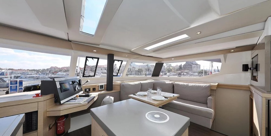 Fountaine Pajot Saona 47
