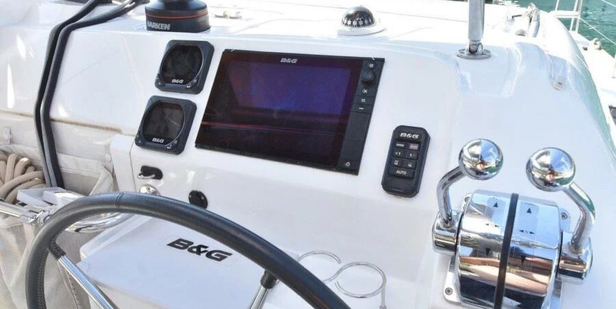 Lagoon 39