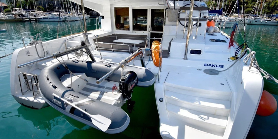 Lagoon 39