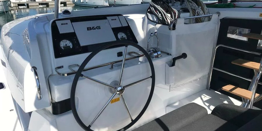Lagoon 42