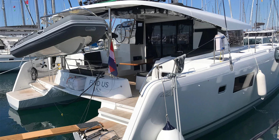 Lagoon 42