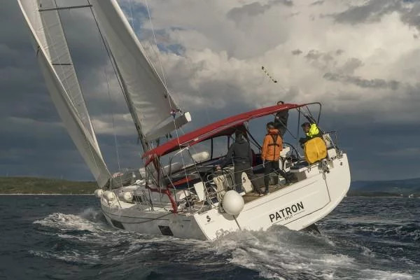 Oceanis 51.1