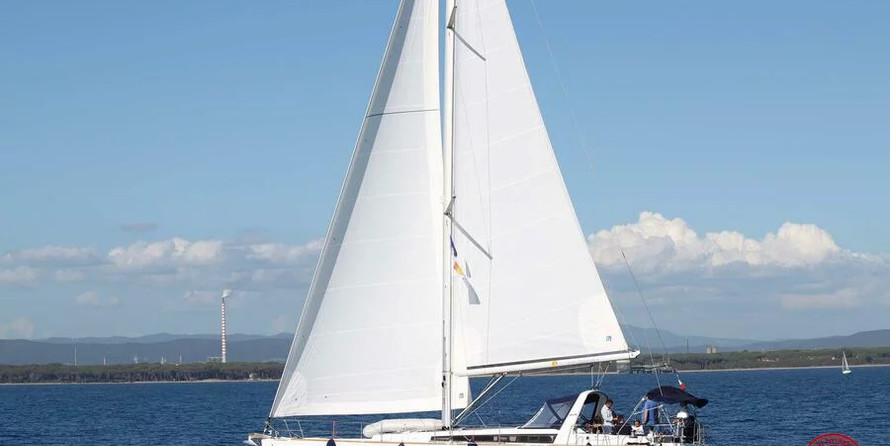 Oceanis 48