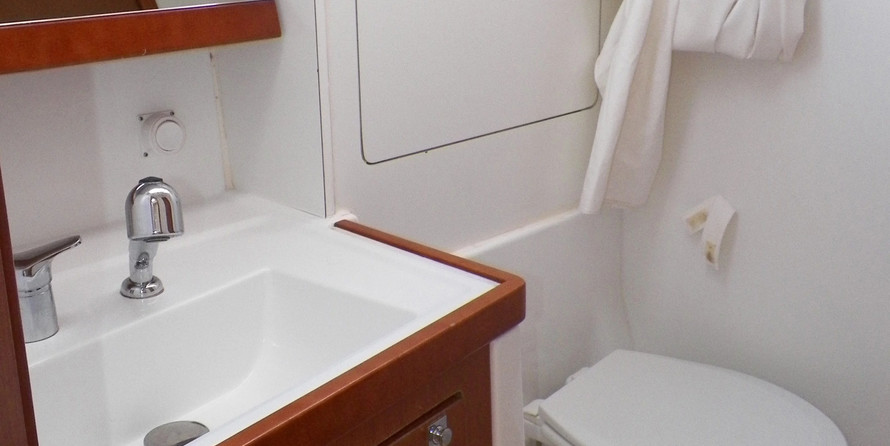 Oceanis 48